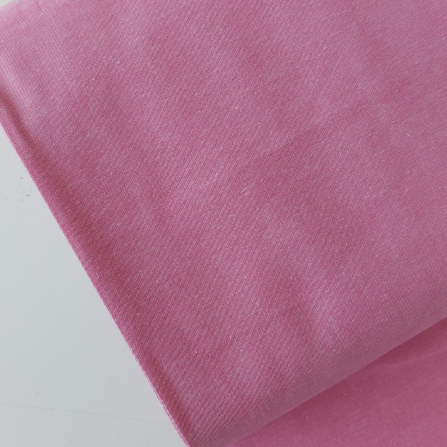 fuchsia cotton chambray fabric | More Sewing