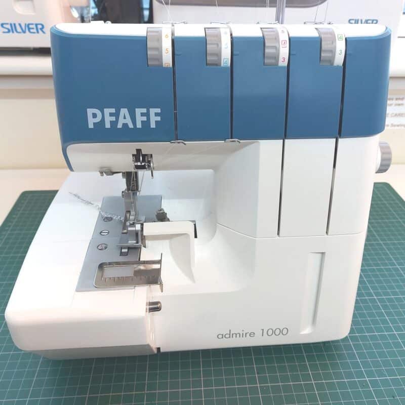 Pfaff Admire 1000 Overocker at More Sewing 