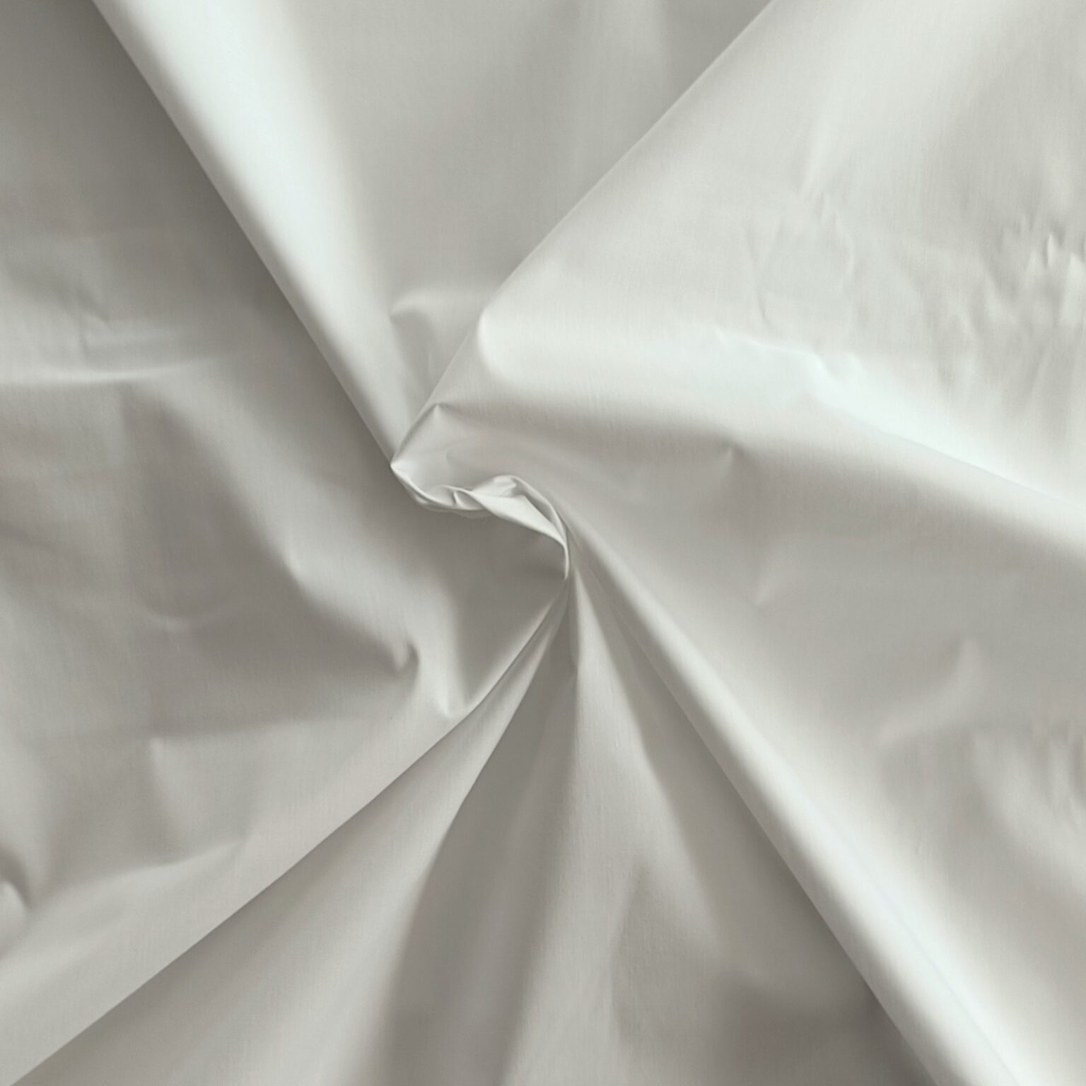 white plain cotton poplin fabric | More Sewing