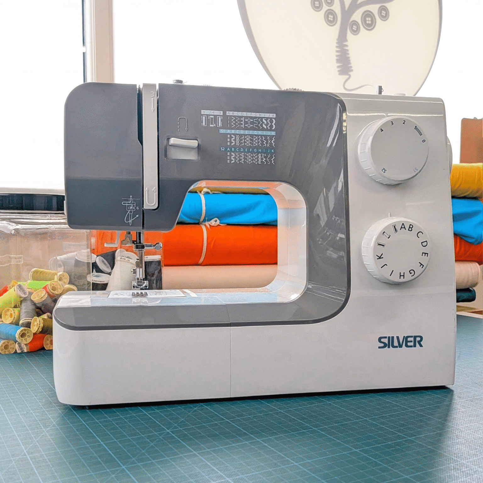 Silver 303 Sewing MAchine